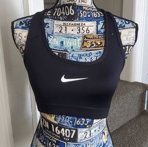 NIKE BLACK SPORTS BRA
